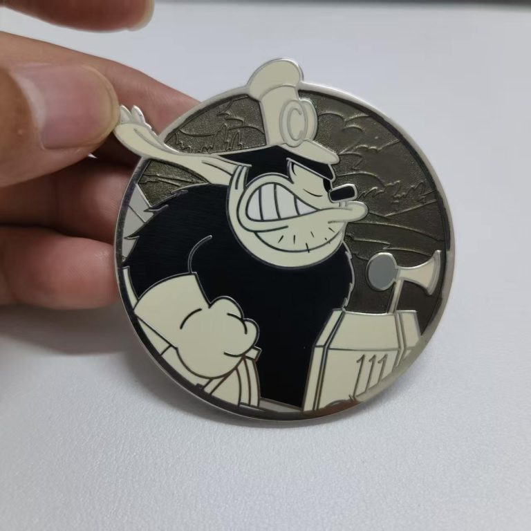 kdoe pin te - Hong Kong Disney, Chip 'n Dale, 2026 Graduation, Pooh, LE3060 - Disney collectible pin on BALELE thumbnail