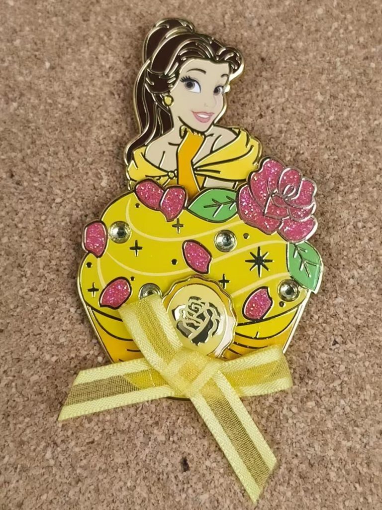 公主pin - Marie, LE400 - Disney collectible pin on BALELE thumbnail