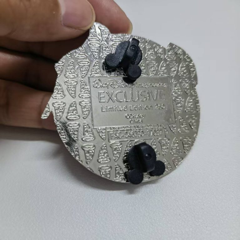 ddd - ShangHai Disneyland, 2026 Graduation - Disney collectible pin on BALELE thumbnail